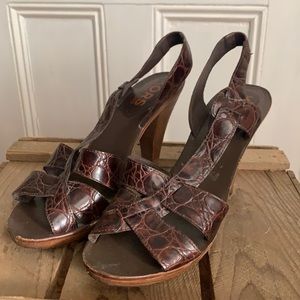 MK Sandals with a heel